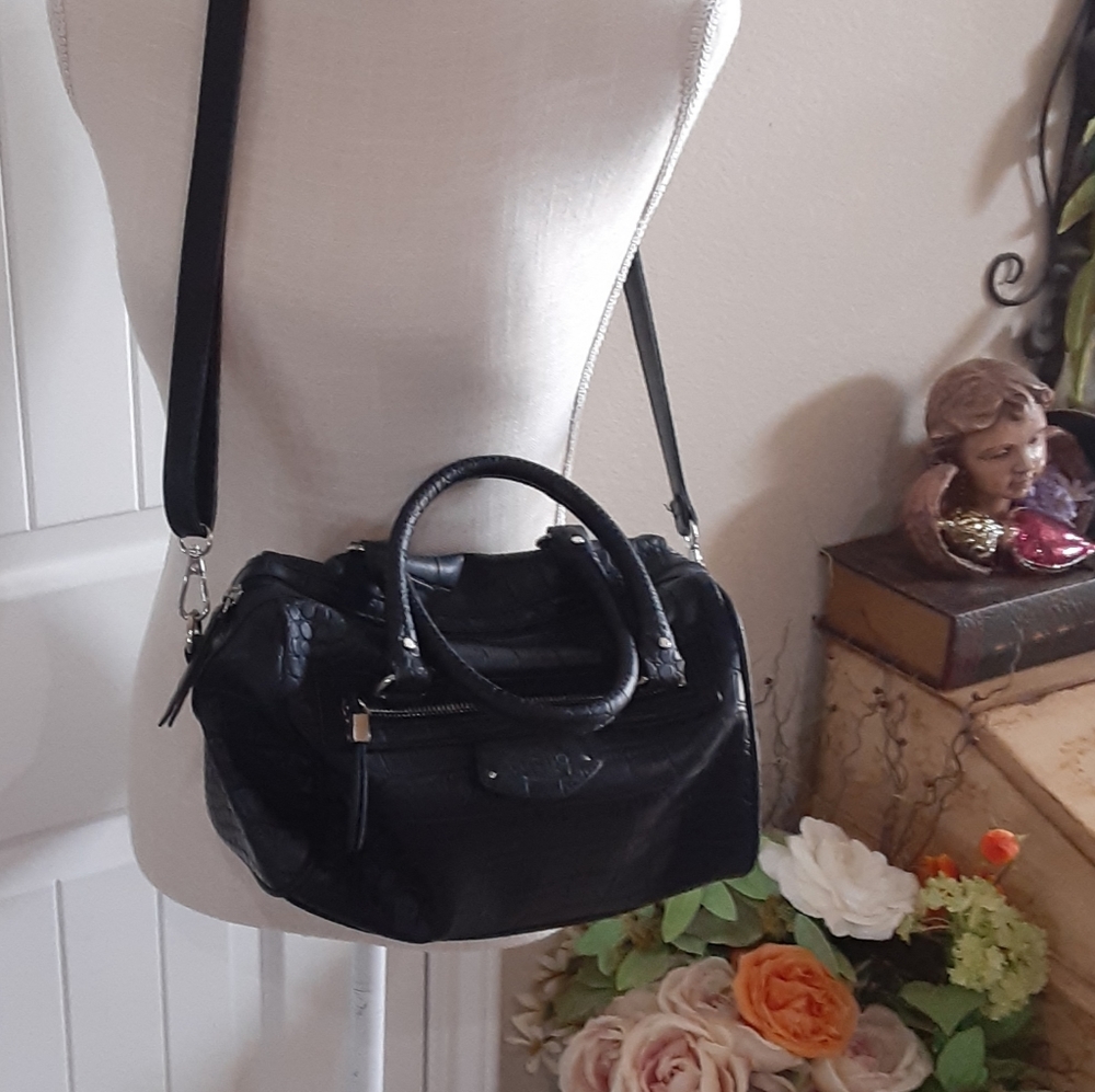 tutilo, Vinyl, Small Cross Body Satchel Blk Embossed Bag